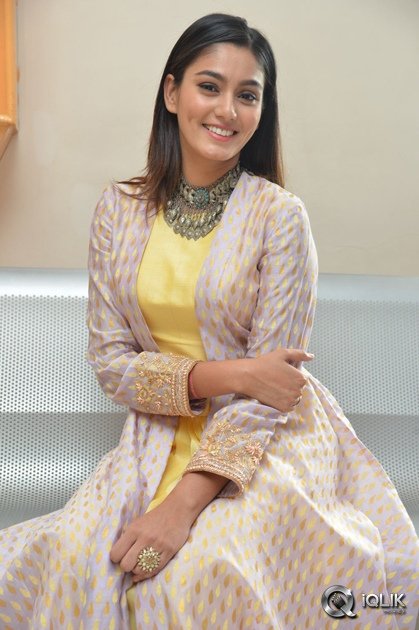 Sana-Maqbool-At-Mama-O-Chandamama-Movie-Press-Meet